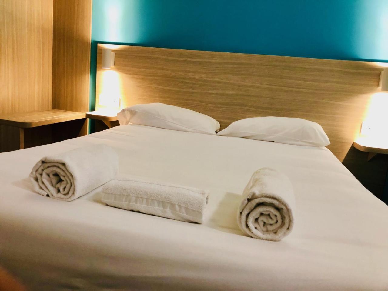Du Stade Ex Kyriad Direct Lille Est Stade Pierre Mauroy Hotel 2*