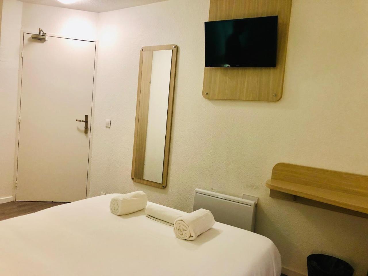 Du Stade Ex Kyriad Direct Lille Est Stade Pierre Mauroy Hotel 2*